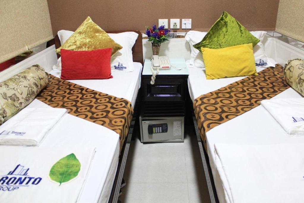 London Guest Guest House Hong Kong Bagian luar foto